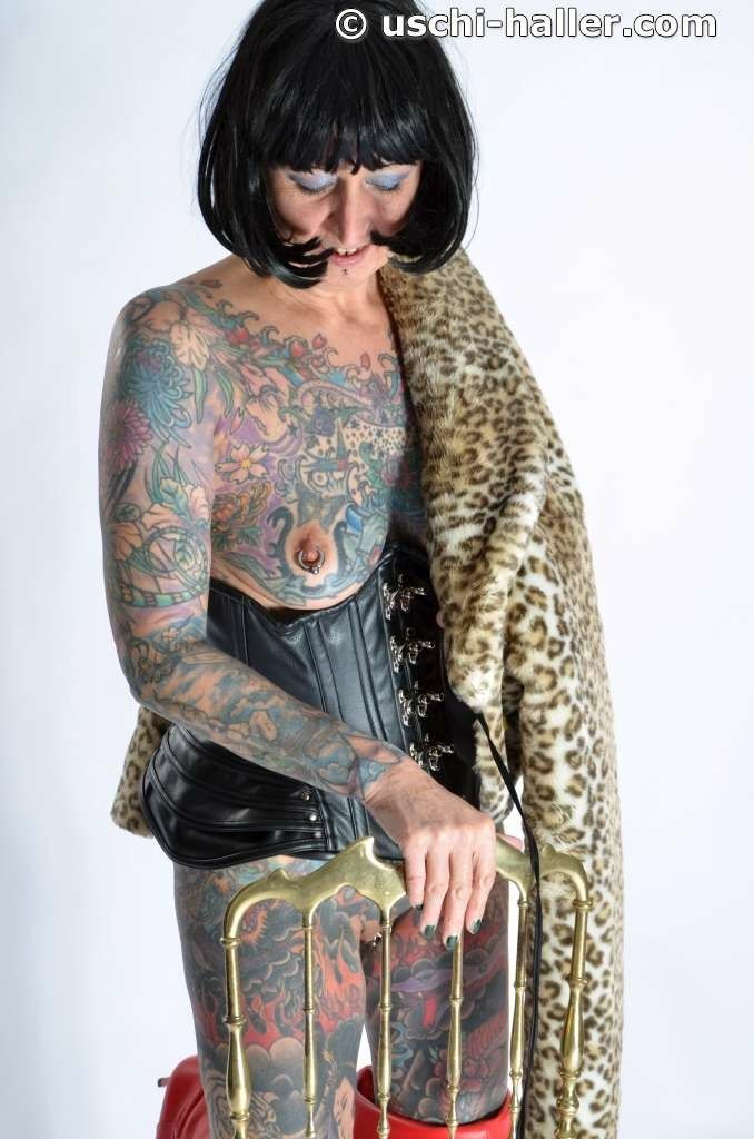 Photo shoot with full body tattooed MILF Cleo #28