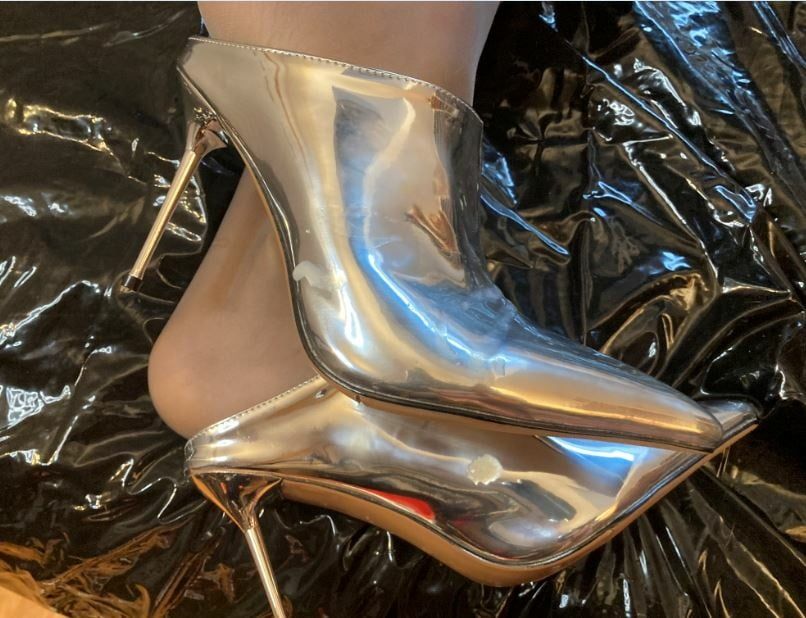 Silver Heels and Nylon Feet #11