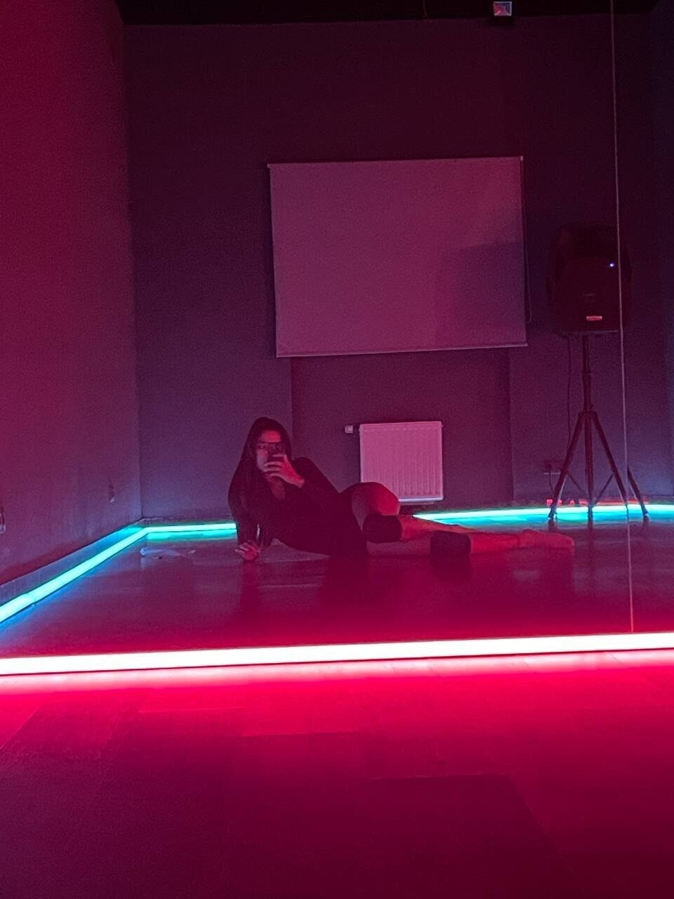 Free Naomi Photos #26