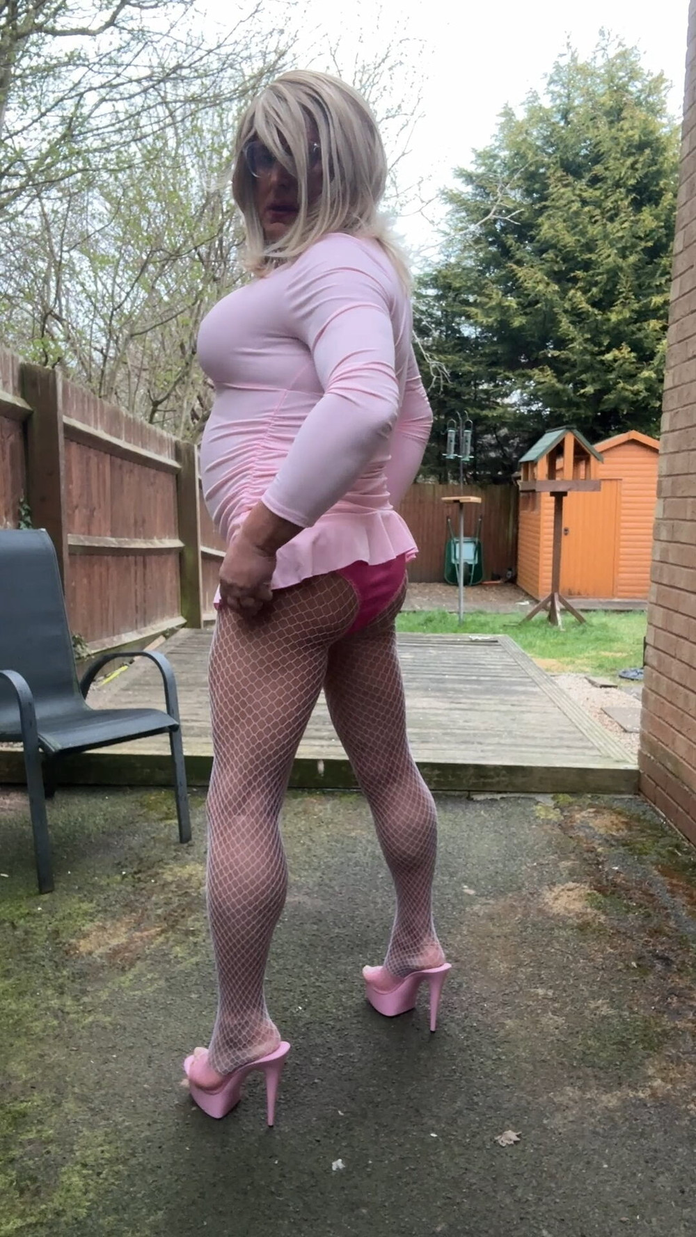Sexy Crossdresser kellycd2022 in pink dress and fishnets 