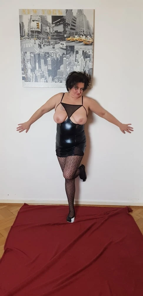 Sandy`s Hot Solo Shooting Part One #4