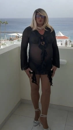 sexy crossdresser kellycd     in black dress and pantyhose         