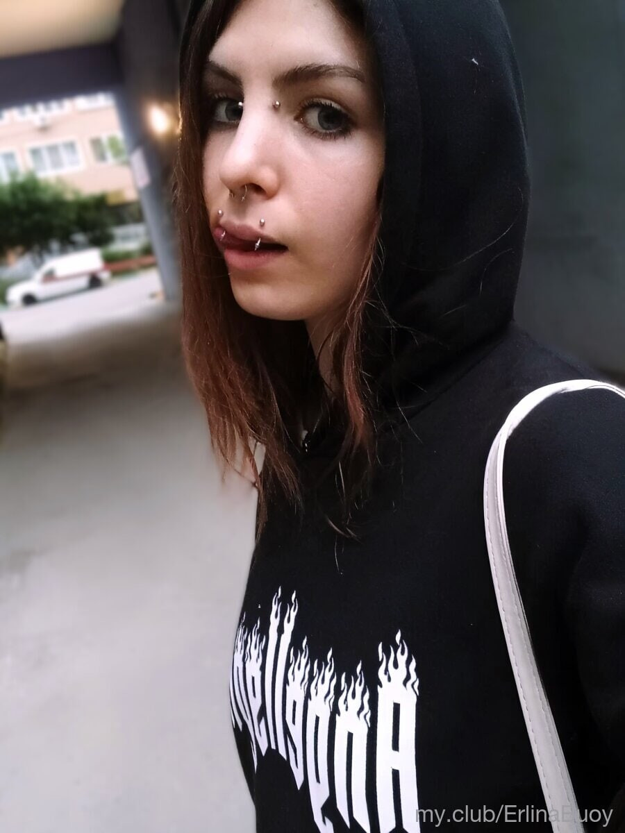 Emma Free Photos #11