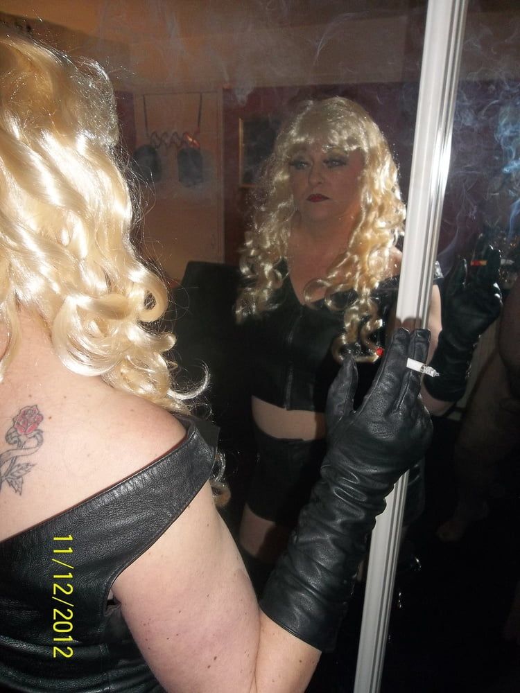 MY LEATHER WIFE #21