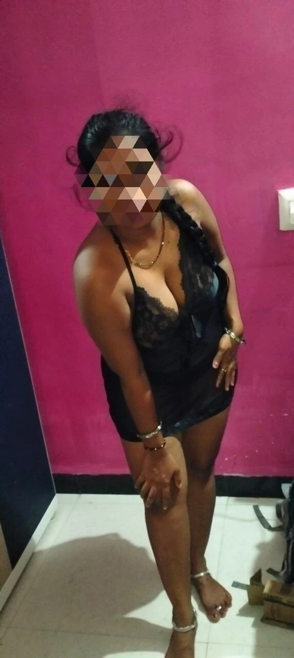 Khushbu和他的丈夫