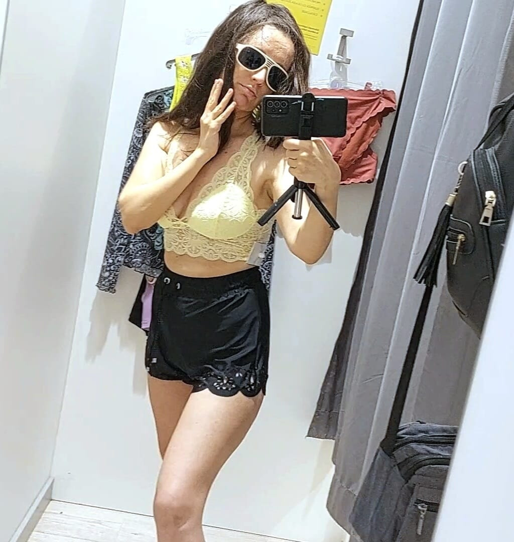Fitting room #22