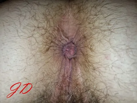 fuck my hairy wet and horny cunt         