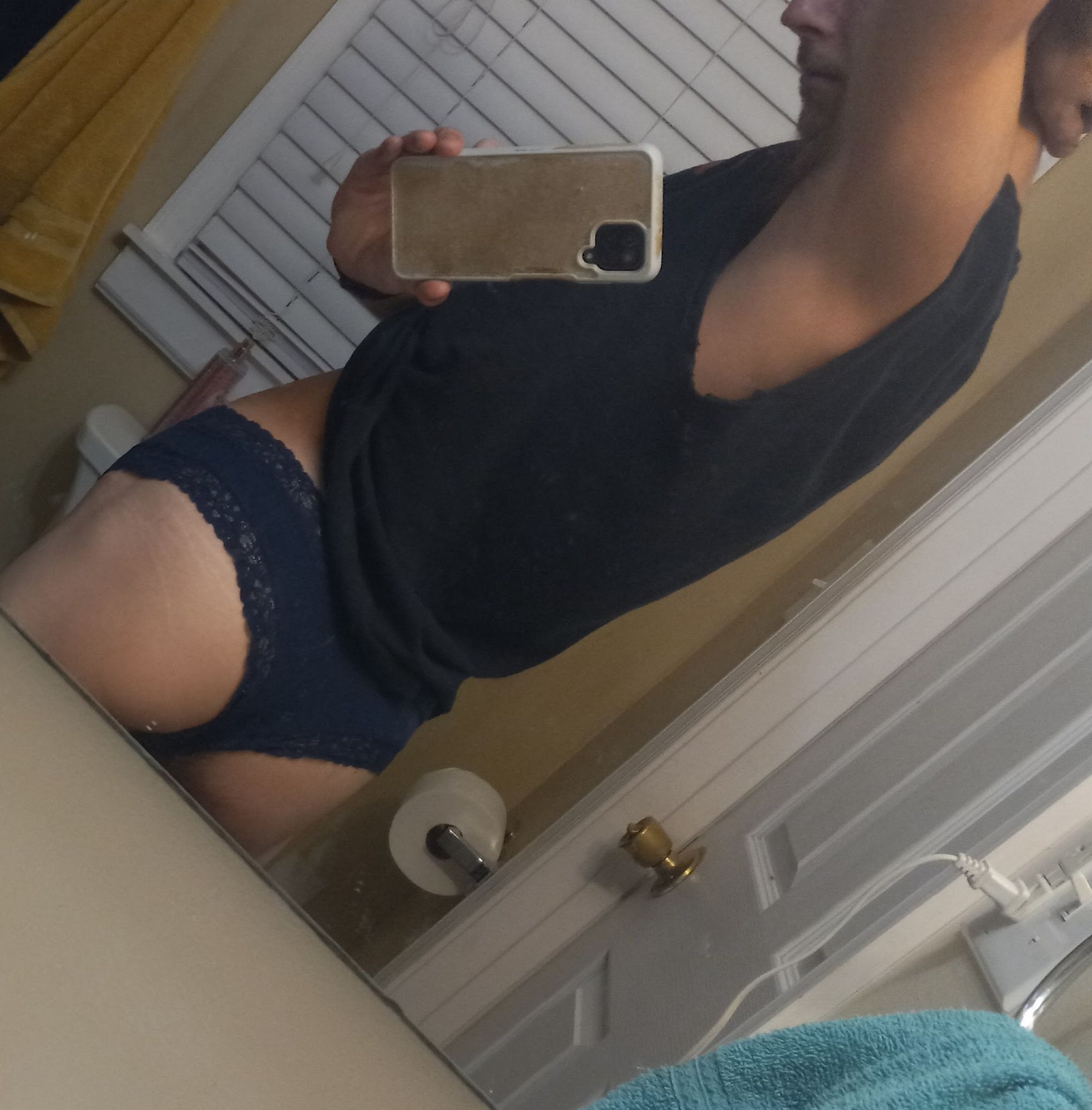 My favorite ass selfies! 