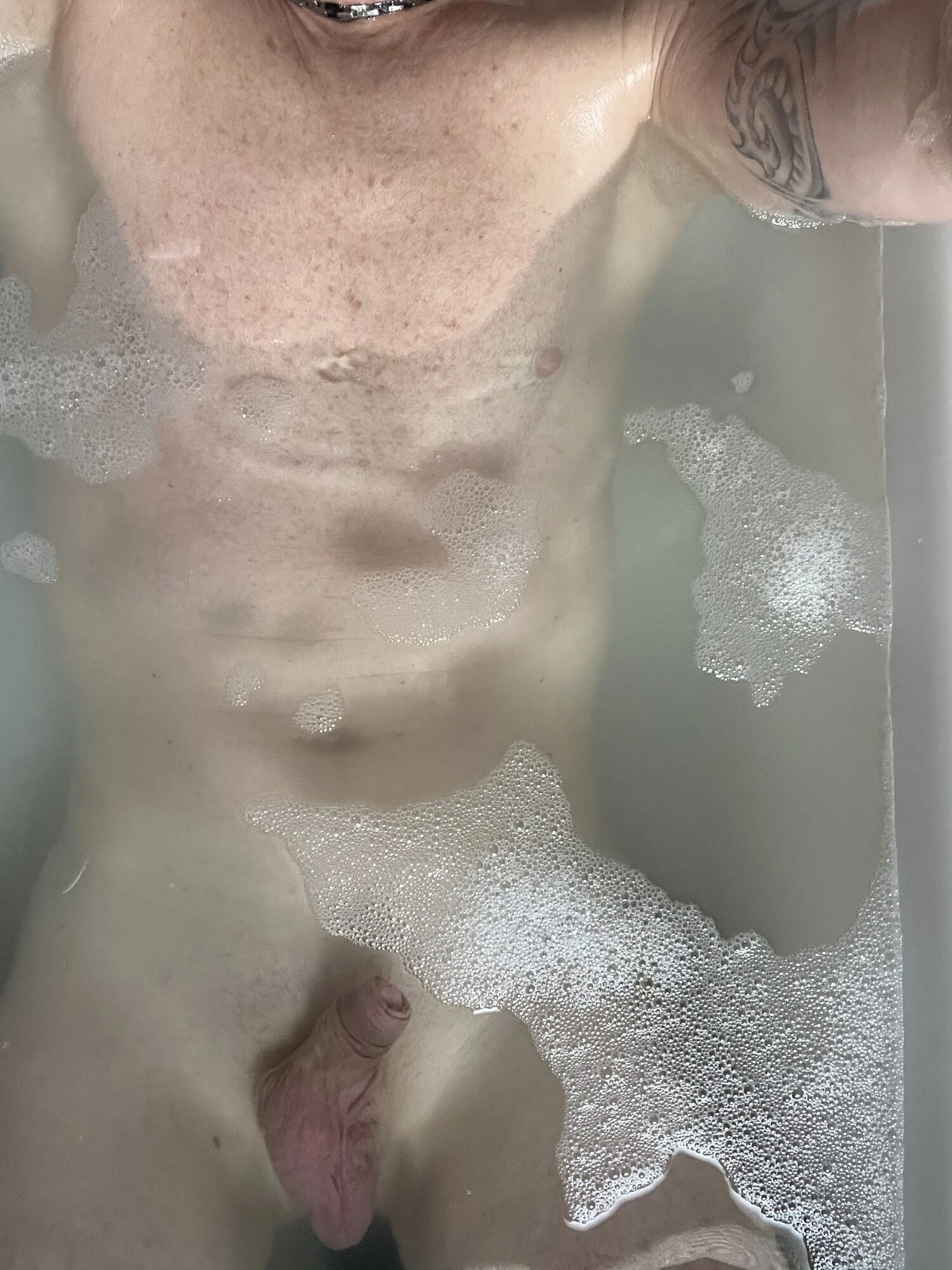 Жалаңаш томпақ қыздардың жеке фотосуреттері