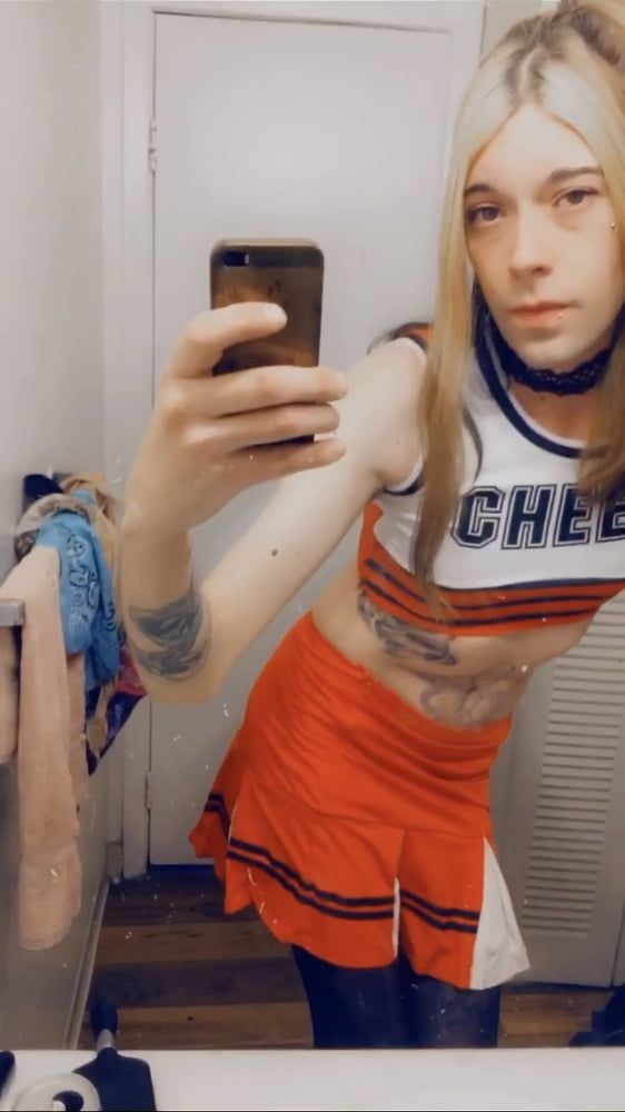 Sexy Cheerleader #60