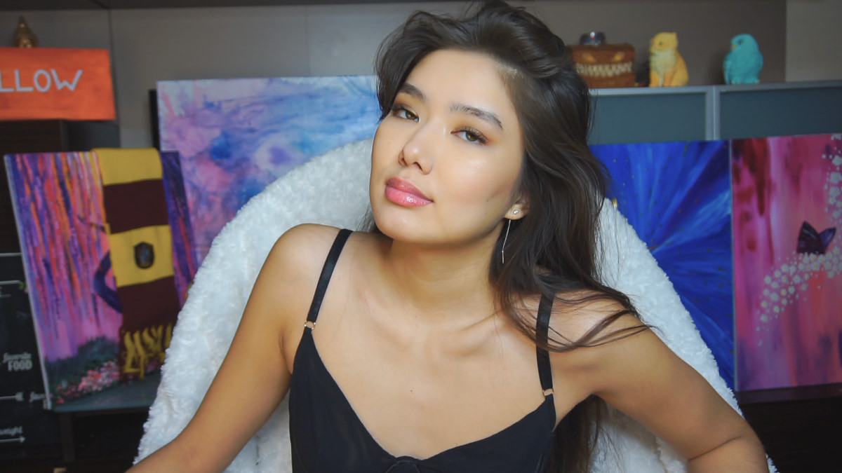 Free Naomi Photos #34