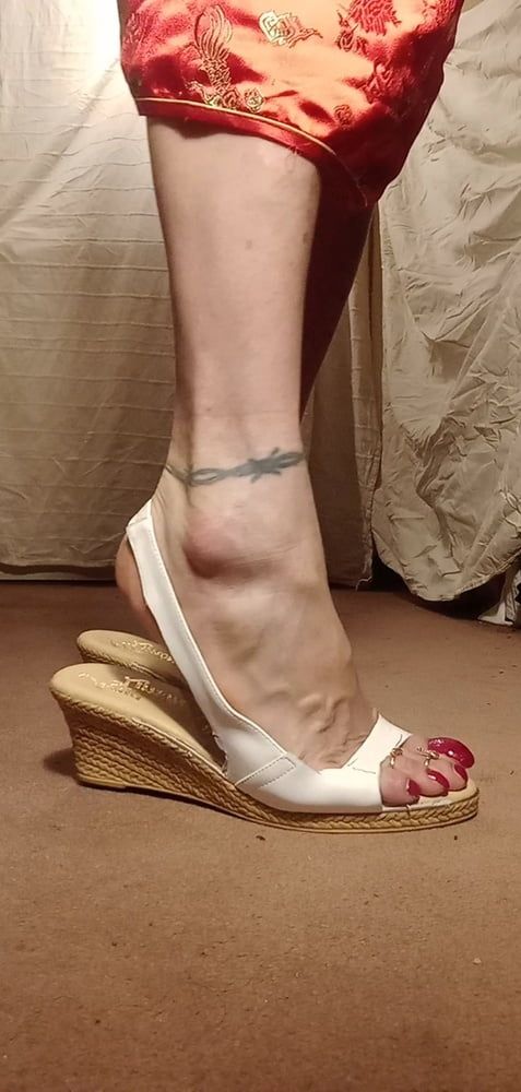 asian ts sexy feet in sandals, mules, high hells .  #7