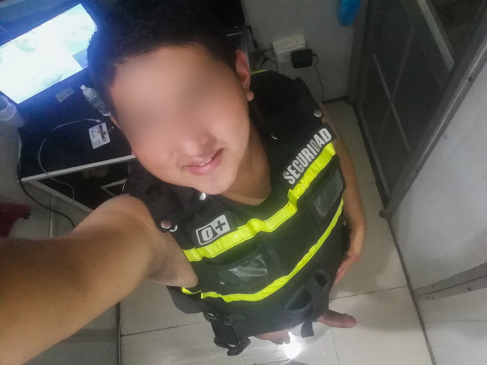 SelfiesNudes in the Work #12