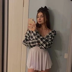 Lexy🌶️ Free Photos