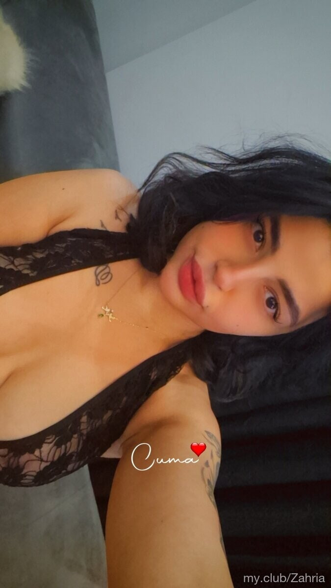 Zara Yüce Free Photos #9