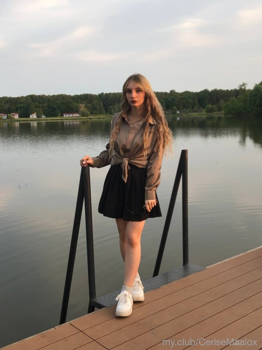 Free Emily Photos