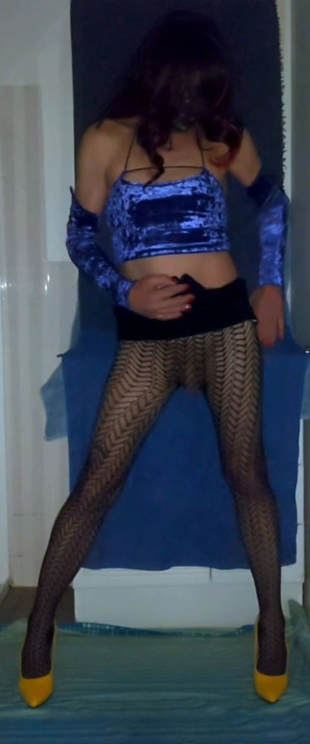 Blue velvet and fishnet pantyhose #38