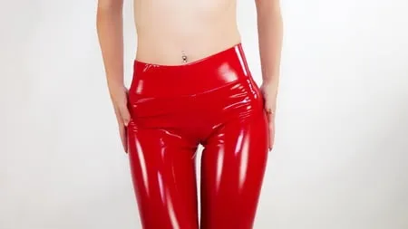 shiny leggings slinkystylez         