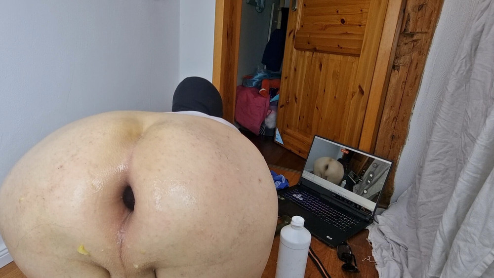 Fresh from my asshole: banana shake...taste it! #19