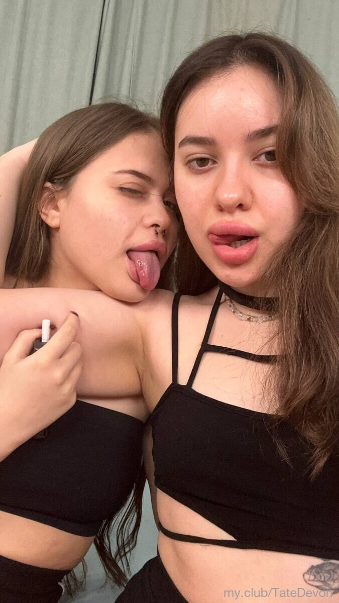 Hey hey, our names are Michel &amp; Elfy !  Free Photos #3