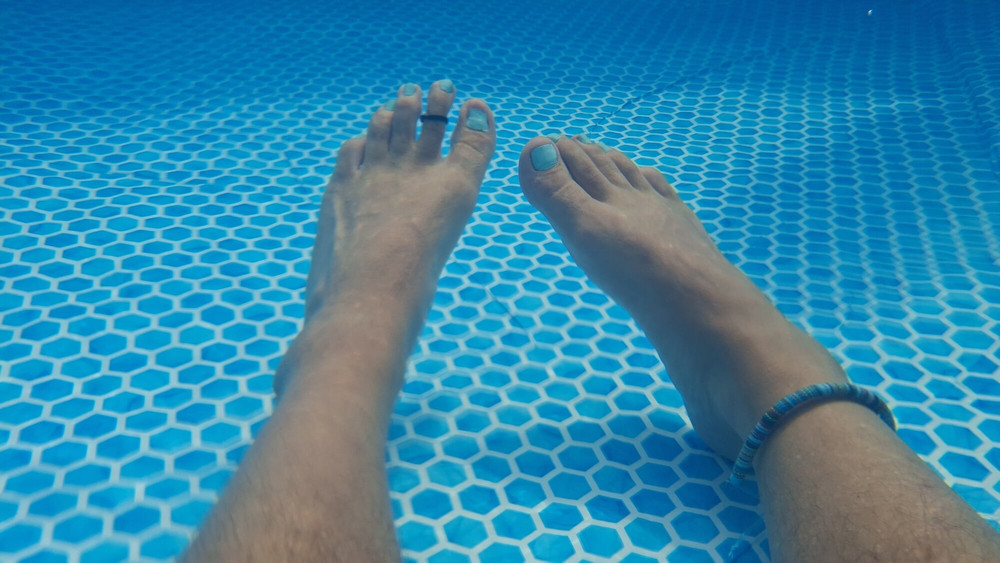 My feet under water #7