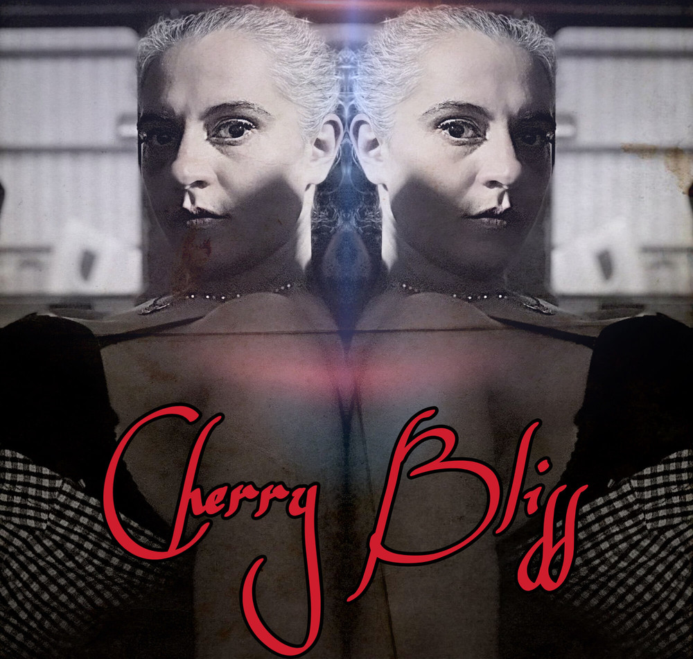 Cherry Knoxx Exposes It All – On A Train Ride #7