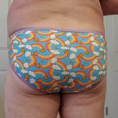 いたずらパンティボーイ