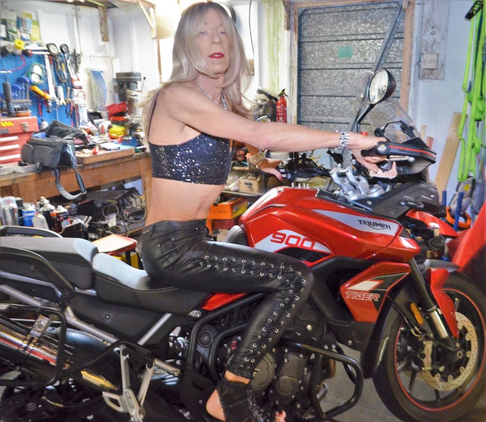 109 Alesssia Travestita on Triumph Tiger #20