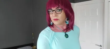 juniper beri crossdresser uk         