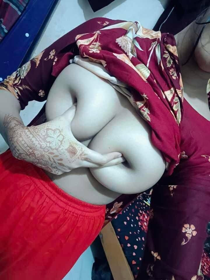 كبير الثدي الاباحية نجمة فتاة