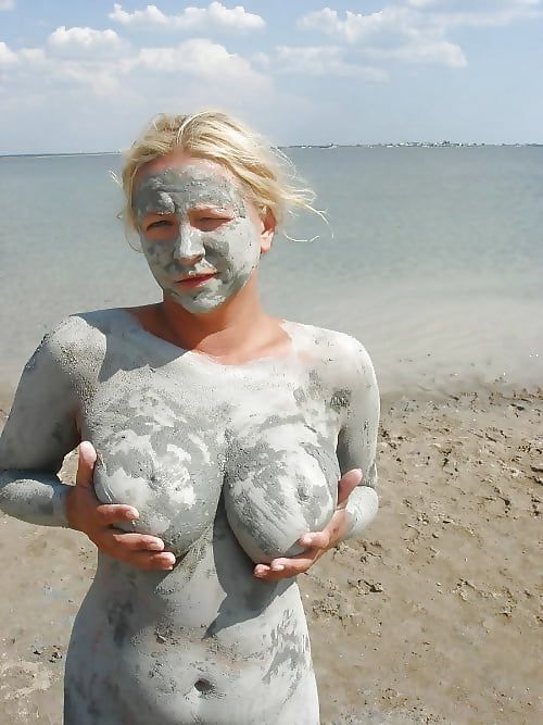 Saggy tits on the nude beach #37
