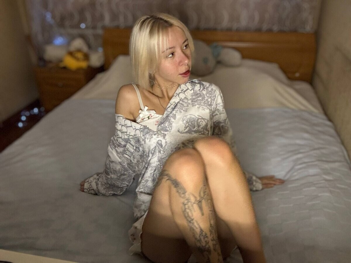 Free Eva Tequilla Dry Photos