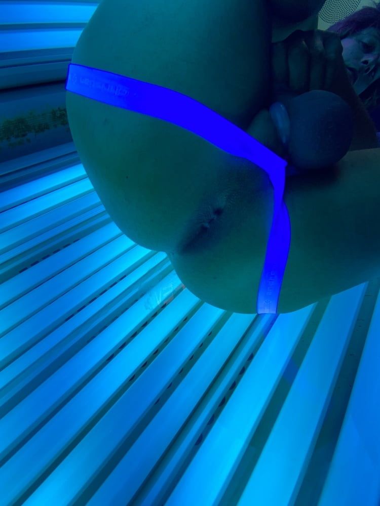 Hot tanning bed  #4