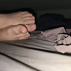 Natural toes 2
