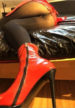 red pvc dreams           