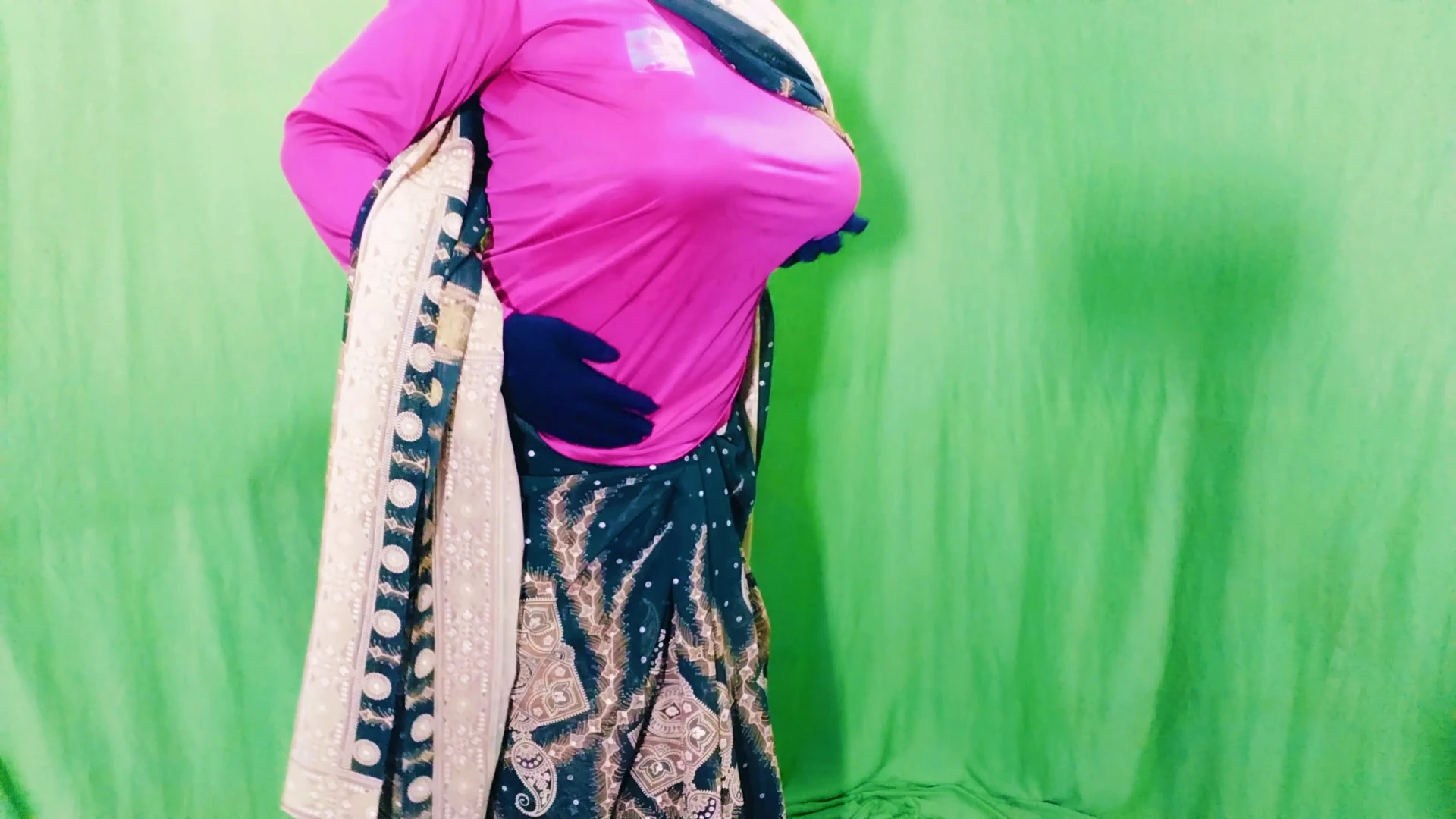 Desi saree σέξι Bhabhi 