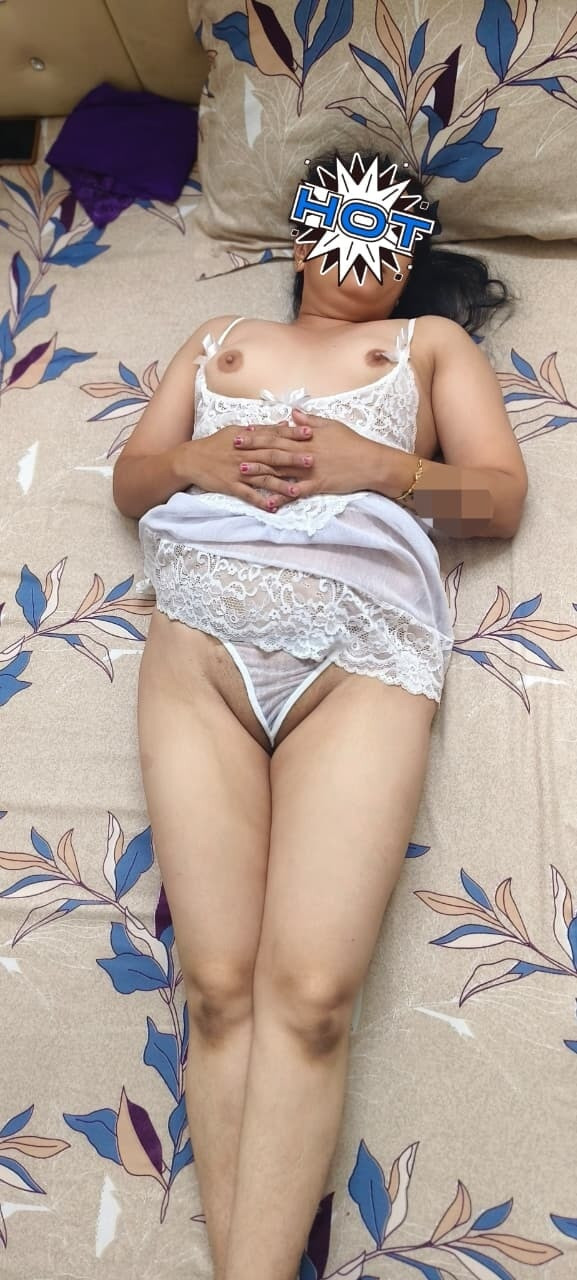 INDIAN HOT WIFE READY FOR FUCK