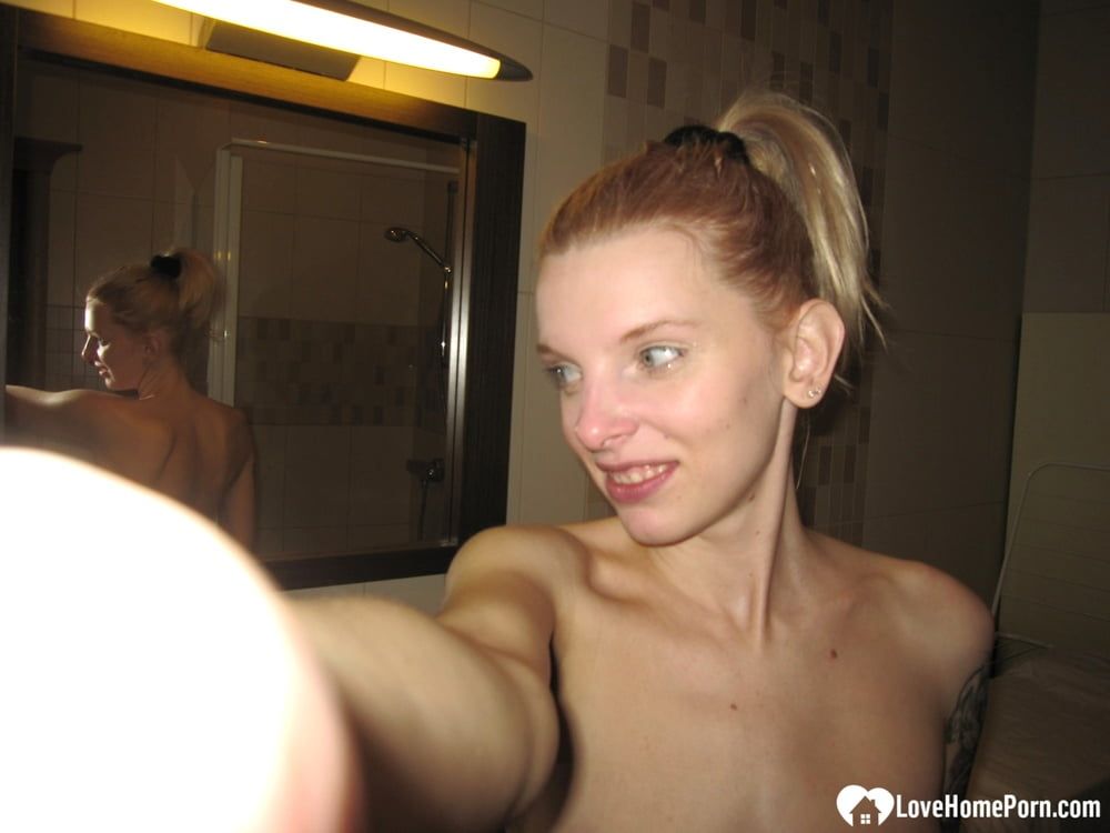 My ex girlfriends naked selfies for you