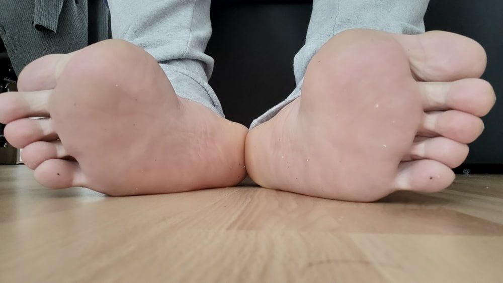 Hornychubby feet soles wrinkled Barefoot  #8