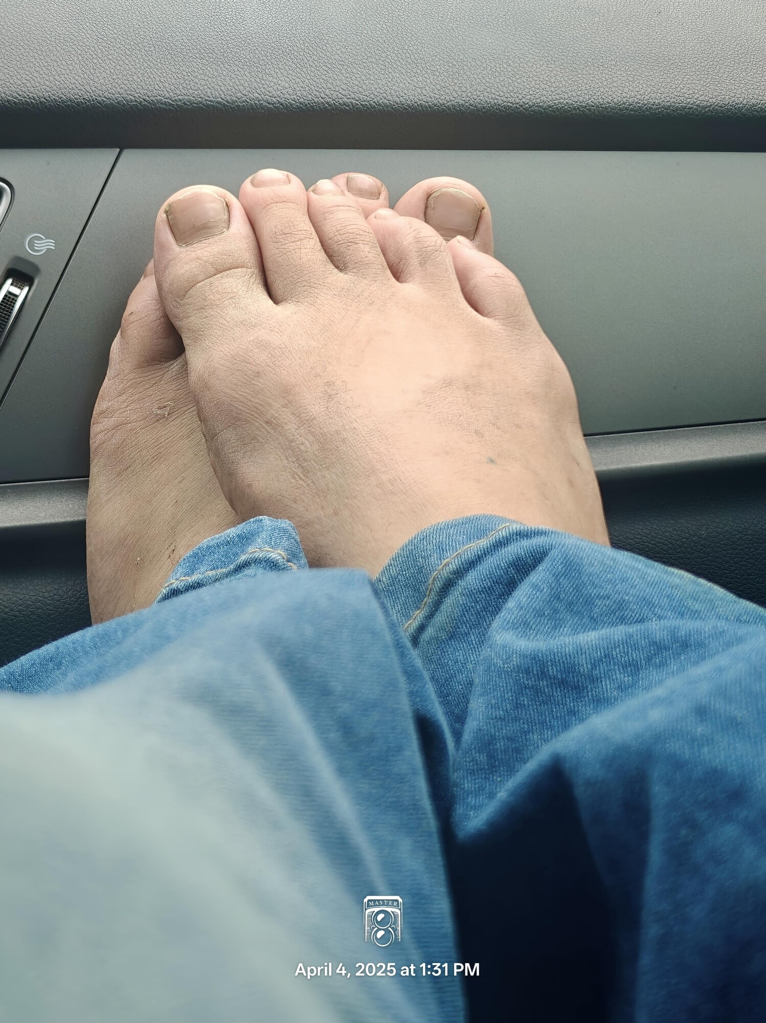 Clean Barefeet Foot Fetish Moment #18