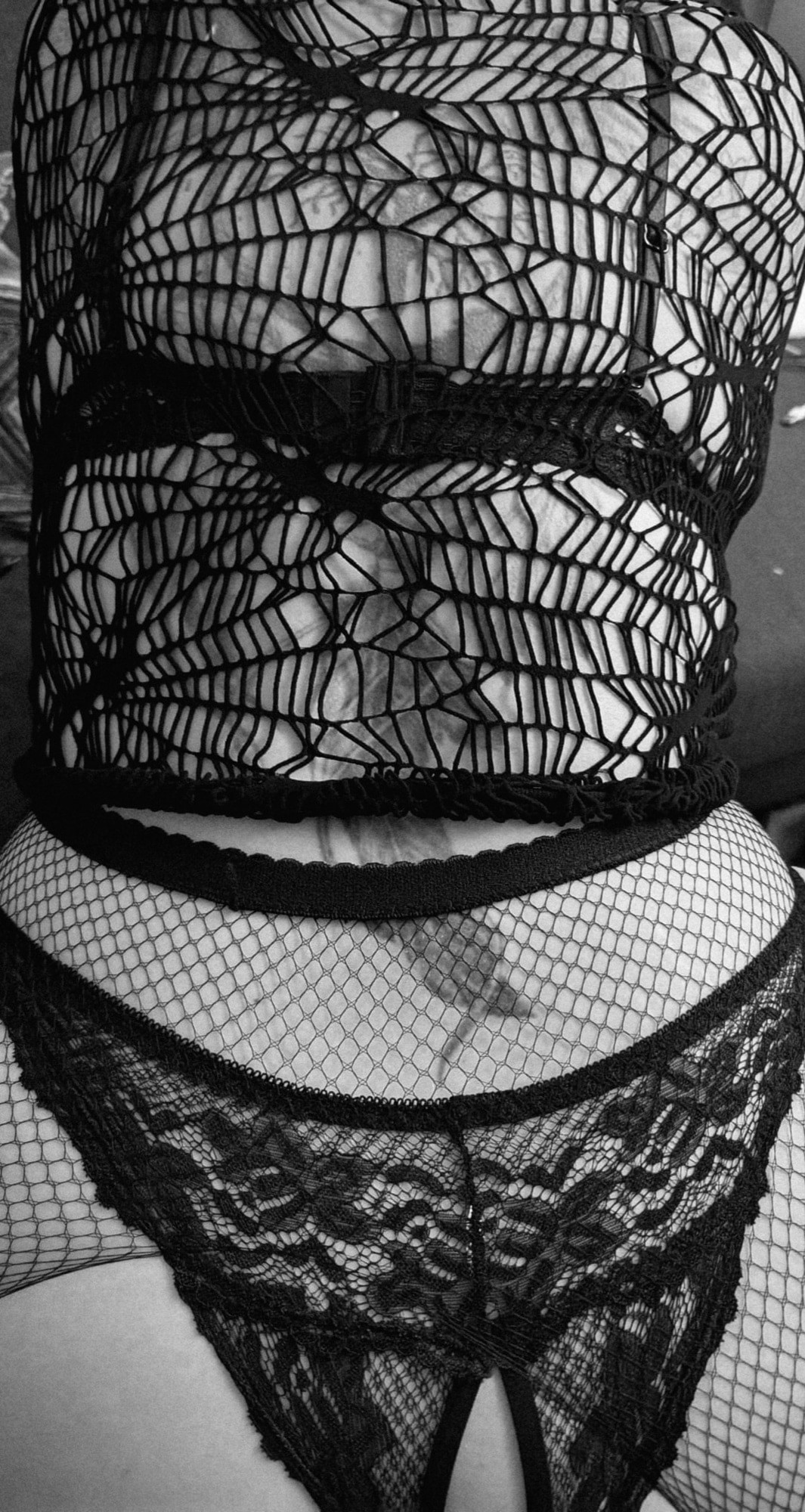 Naked ... or not ?  #10