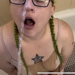 Slut Loves Piss!!!