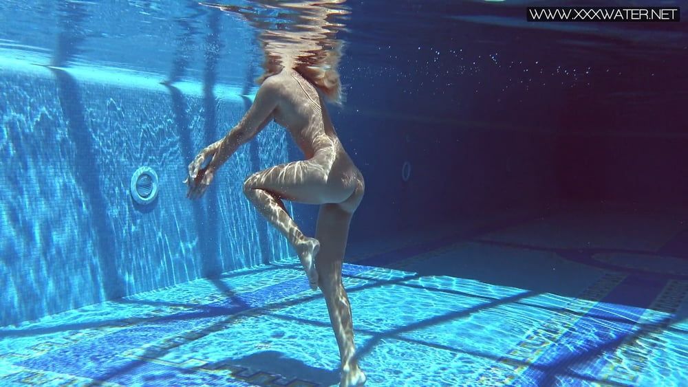  Mary Kalisy Pt.1 Underwater Swimming Pool Erotics #13