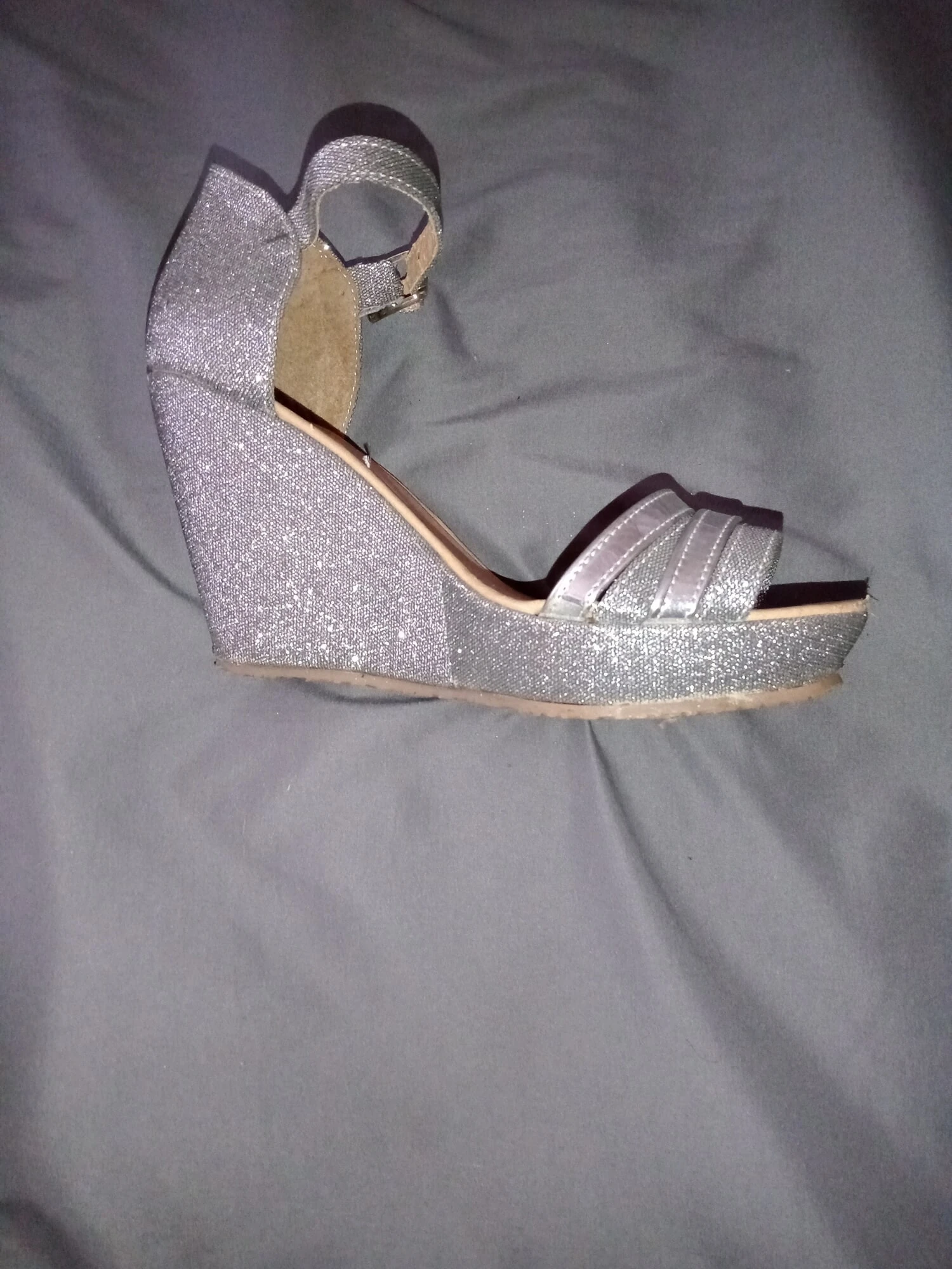 HERMOSAS PLATAFORMAS DE LA LIC BETTINA