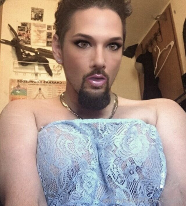 KinG Of CroSSDreSS Free Photos #14