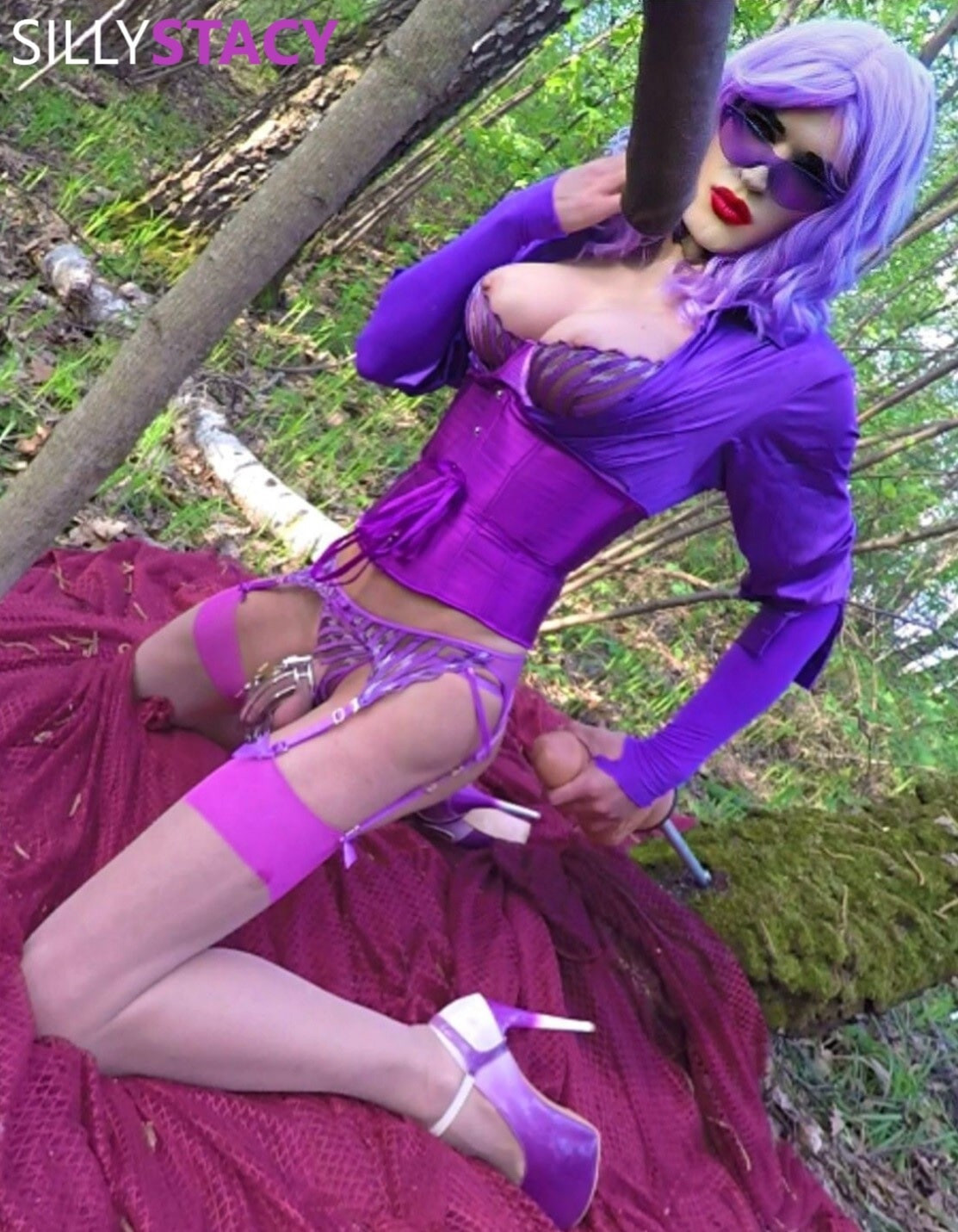 Hot sissy Malvina got lost in the forest