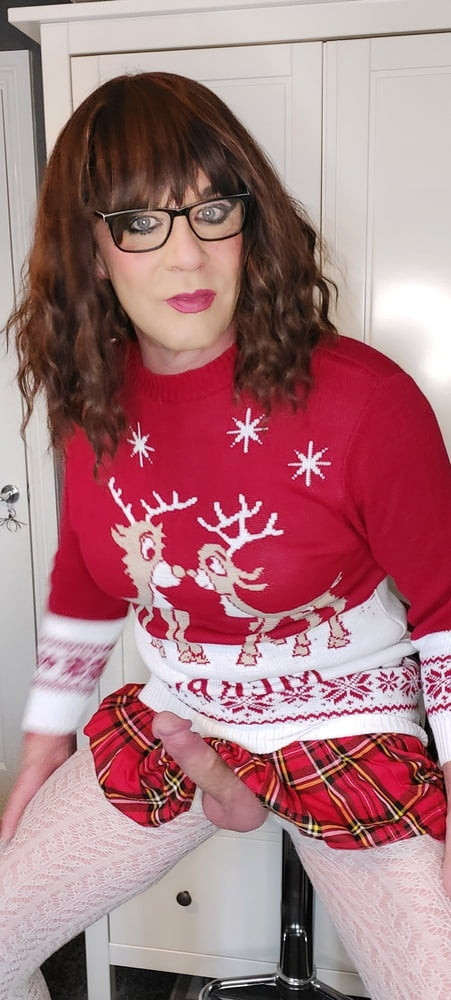 crossdressing juniper beri xmas #37