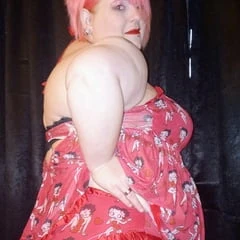Raven&#039;s new nighty! 