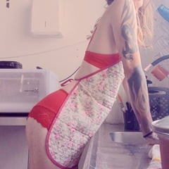 So de lingerie e avental 