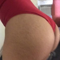 All these cheeks just begging for a good clapping 